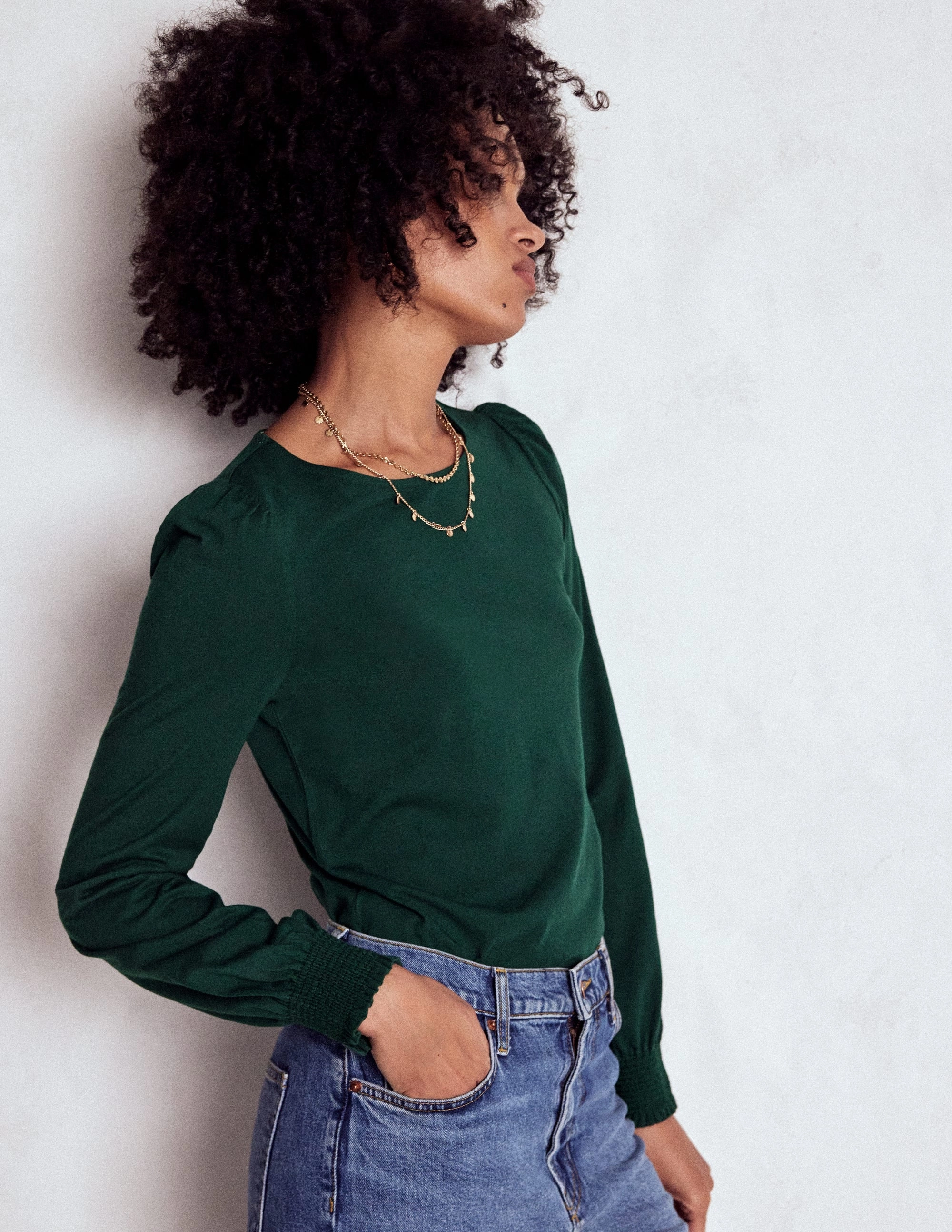 Two Tone Texture Effect Airflow Mesh Lining Smocked Cuff Supersoft Top-Green Pine
