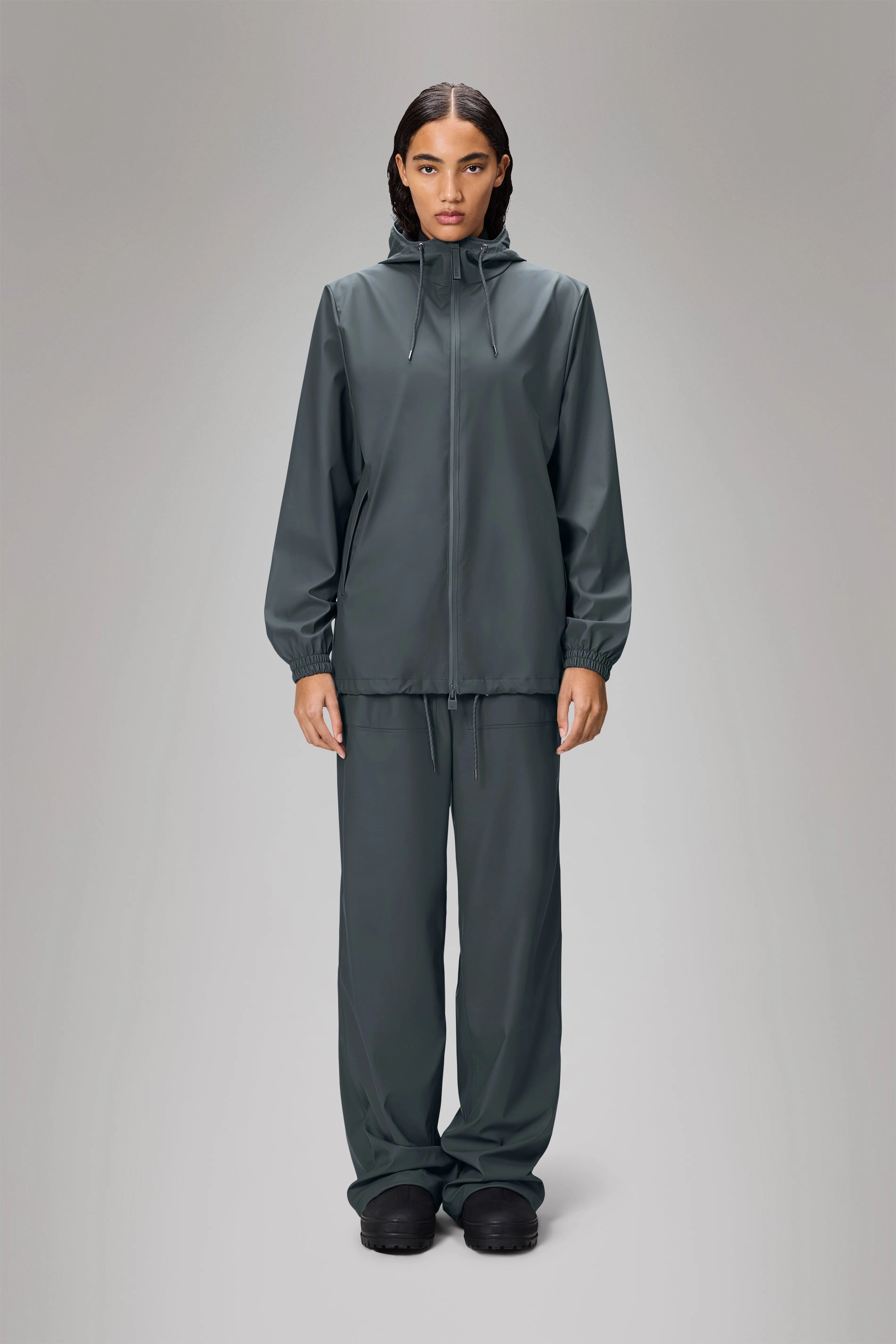 wrinkle free Storm Breaker