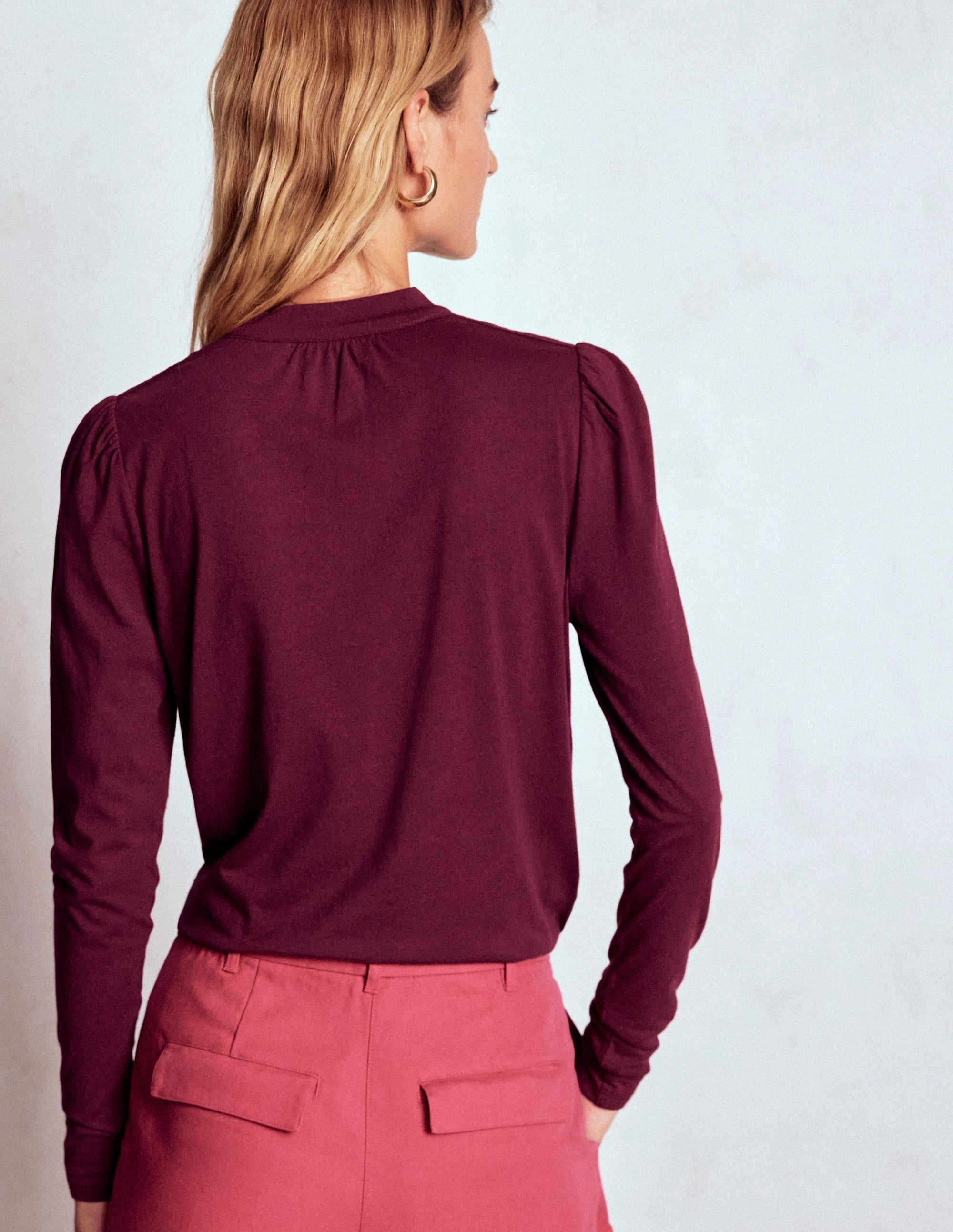 Tie Neck Supersoft Top-Deep Wisteria Erasable Surface Coating Tapered Cut
