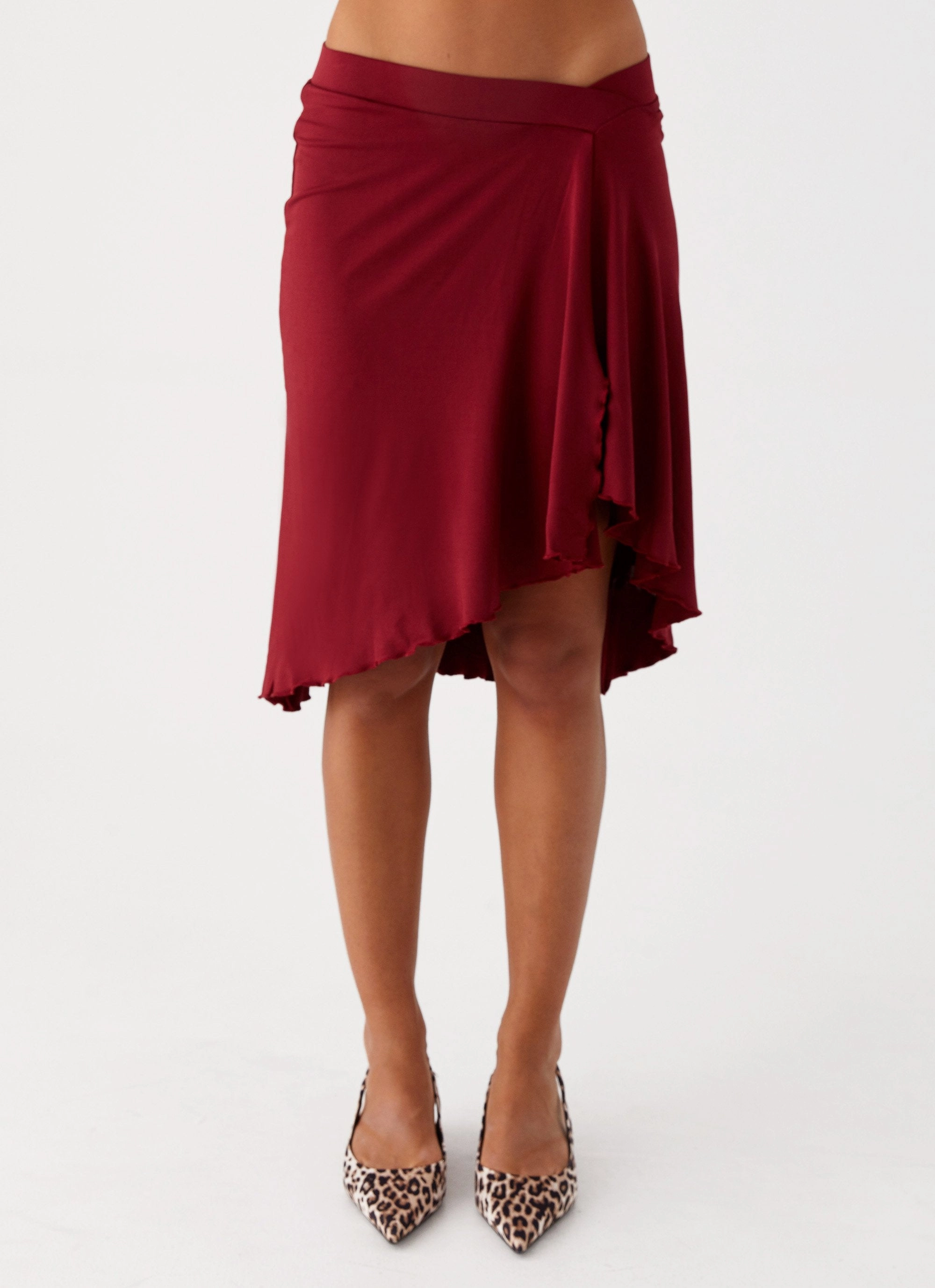 Shes A Lady Midi Skirt - Red Subtle Mood Design Detail