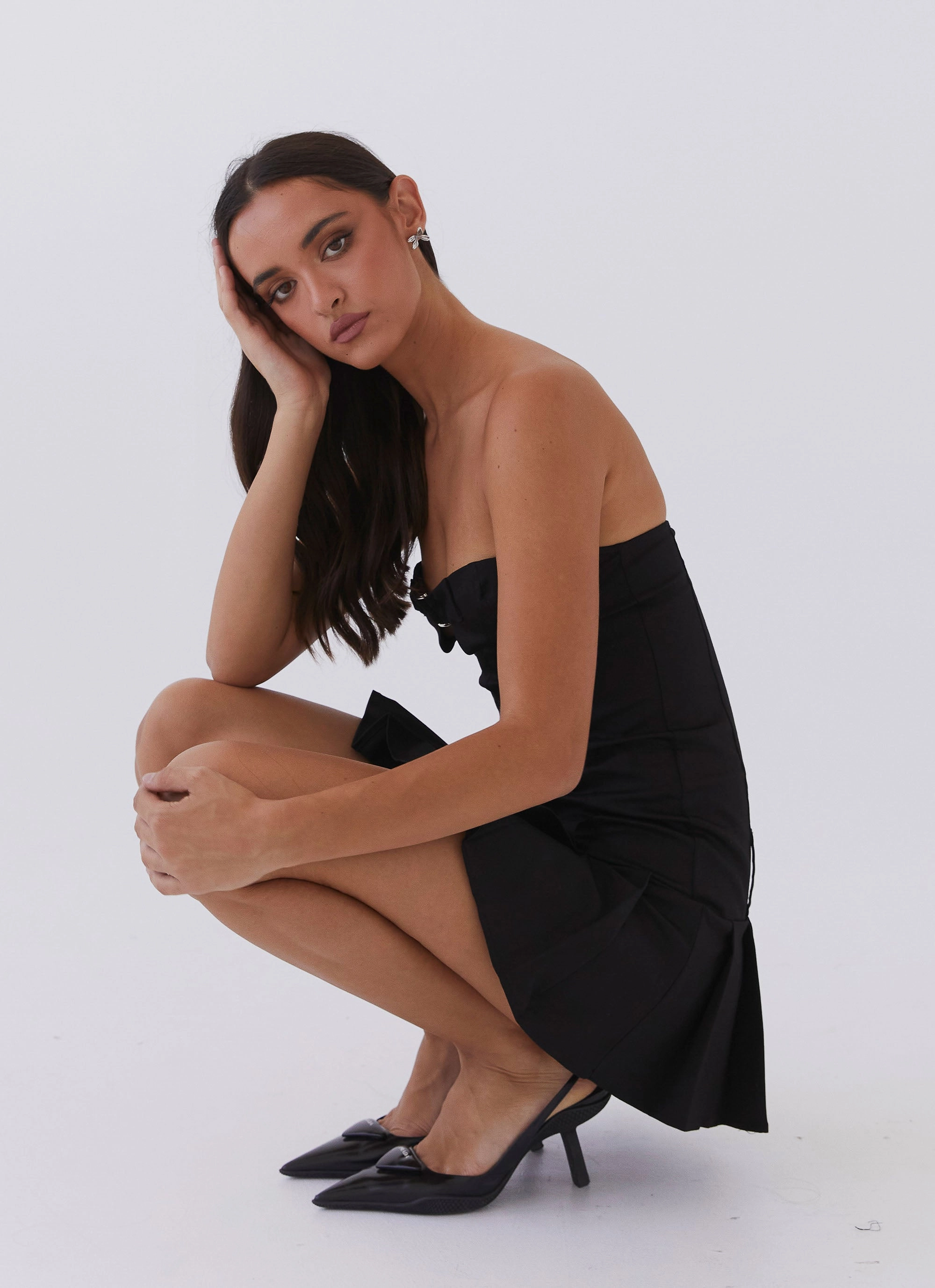 Power Soft Sleek Tailoring Case Closed Mini Dress - Black