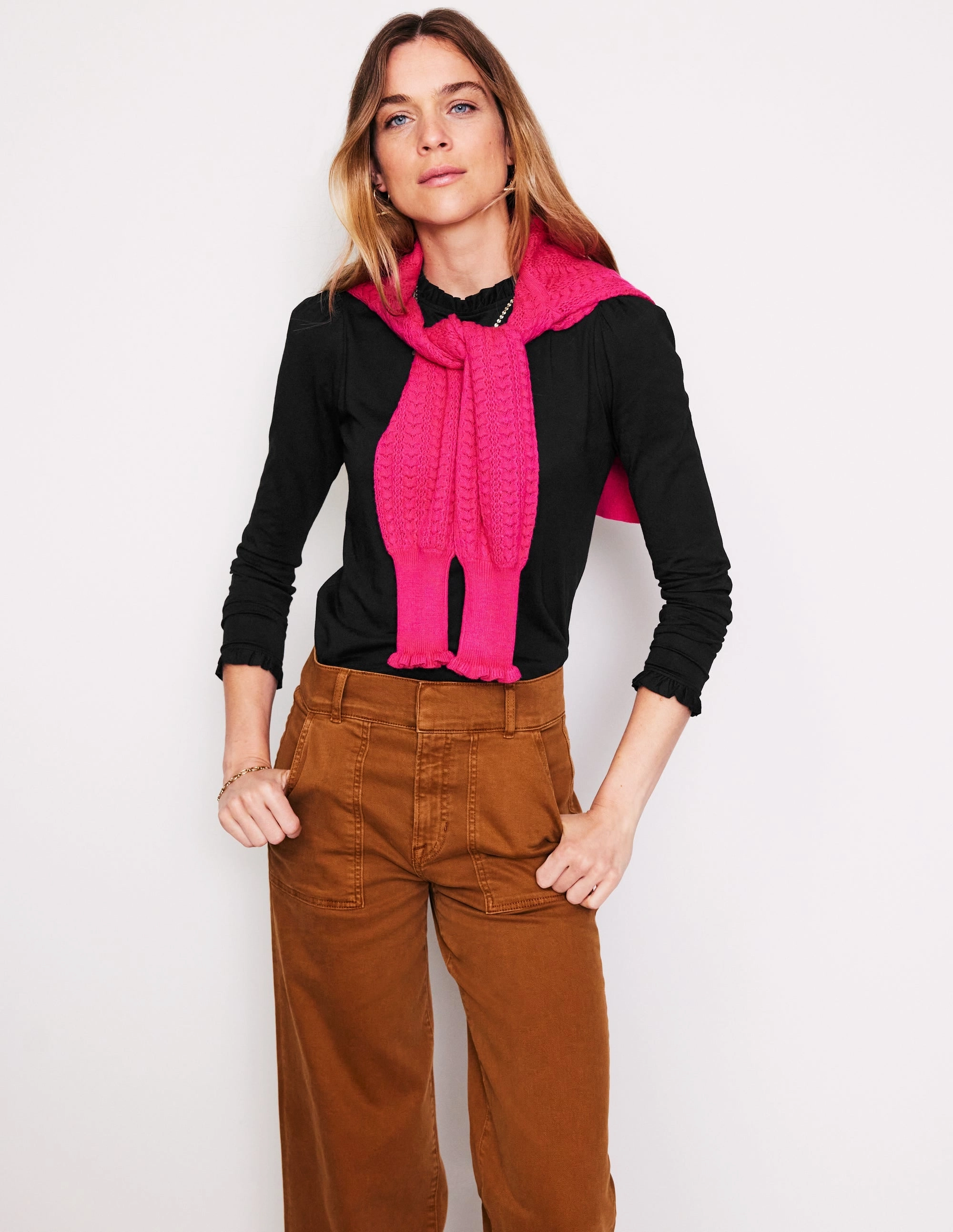 Supersoft Frill Detail Top-Black ReinforcedHem