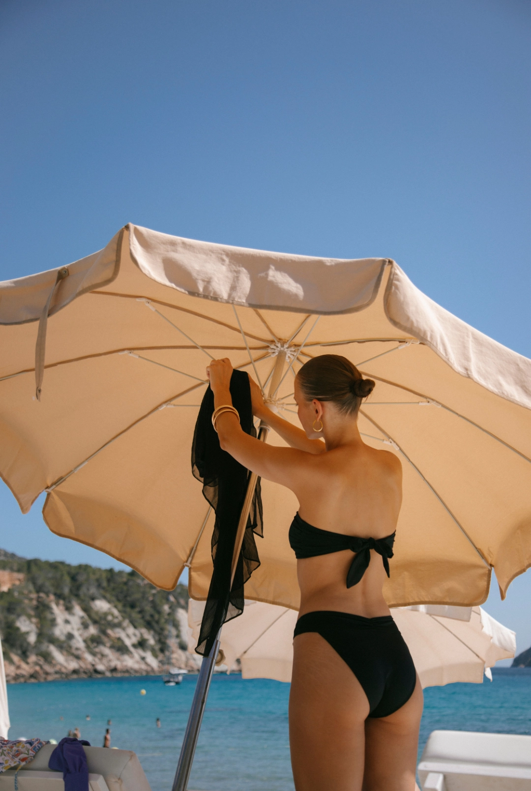 Formentera Top - Black (Soft Touch) Family friendly hassle-free