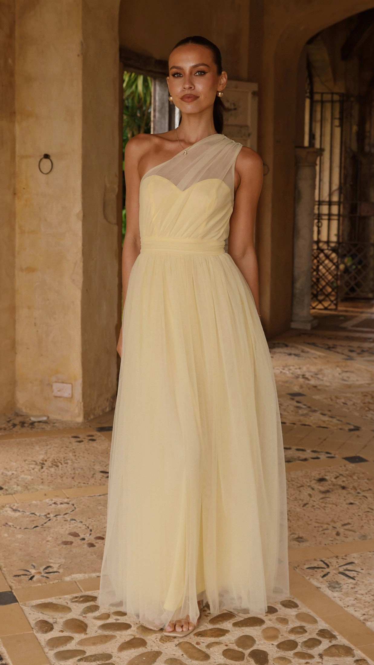 Talissa Tulle Maxi Dress - Yellow Playful touch Body Fit