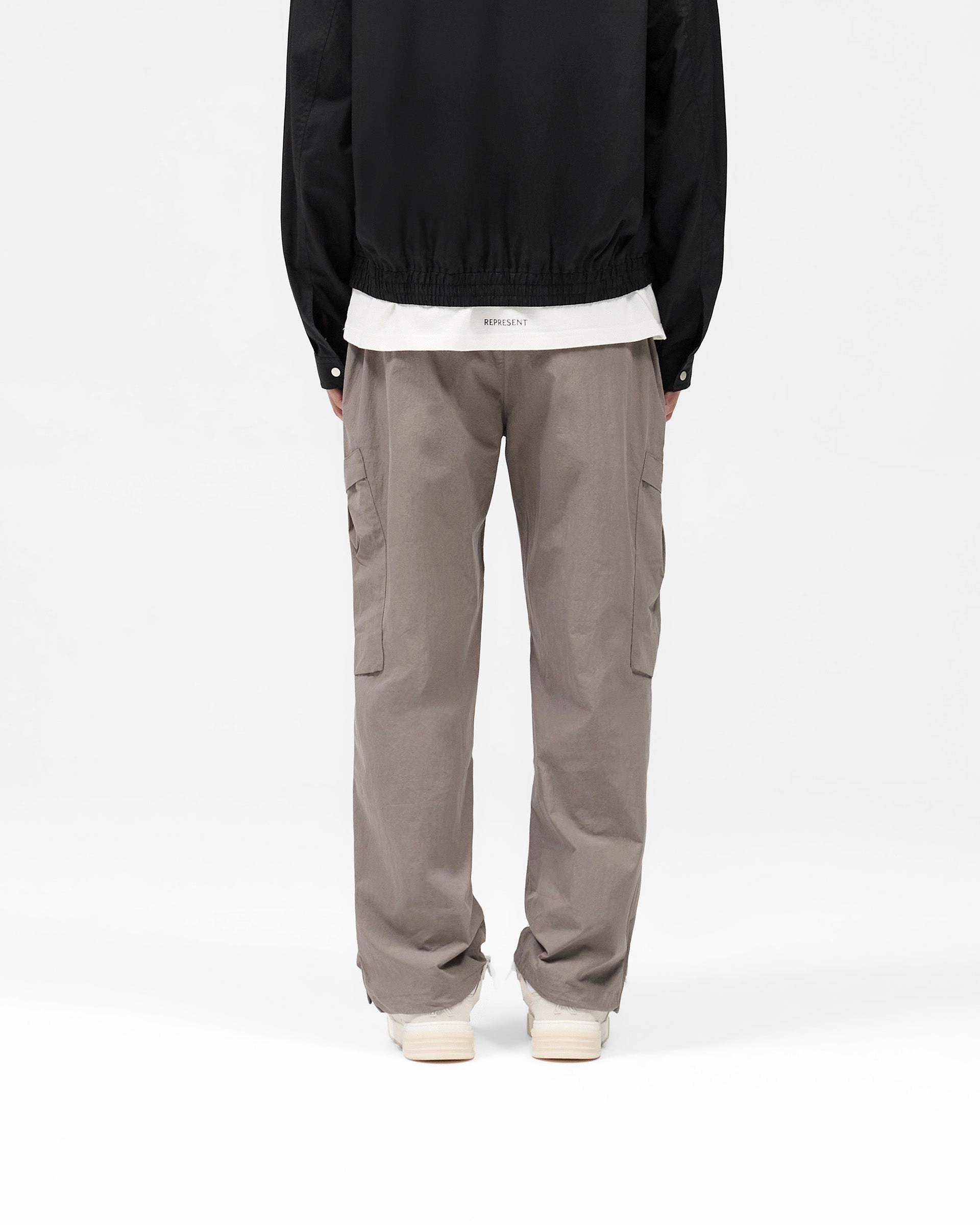 Comfy Texture Tech Cargo Pant - Mid Grey
