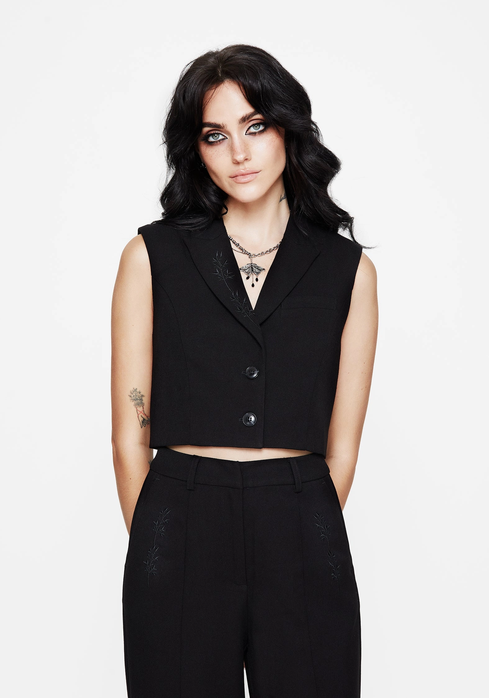 Thora Embroidered Crop Waistcoat Basic Layers