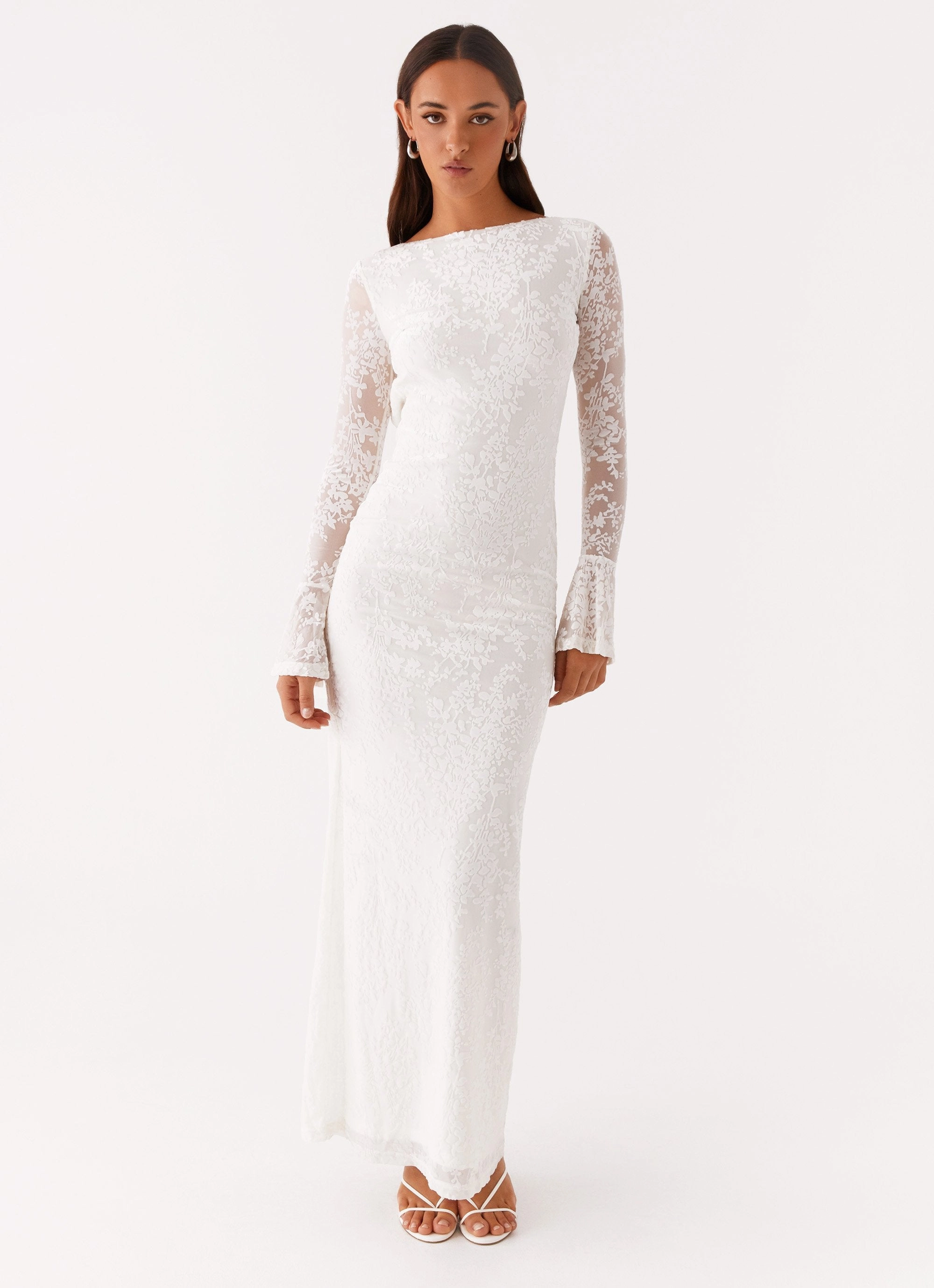 Smart Look Clean Tone Thriving Maxi Dress - White
