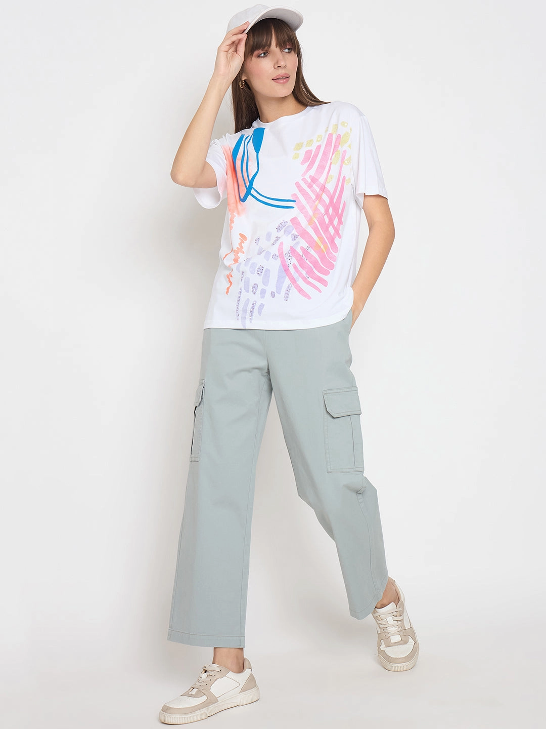 Madame Handwork Detail with Graphic Print White T-shirt simple design
