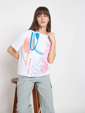 Classic timelessness Madame Handwork Detail with Graphic Print White T-shirt