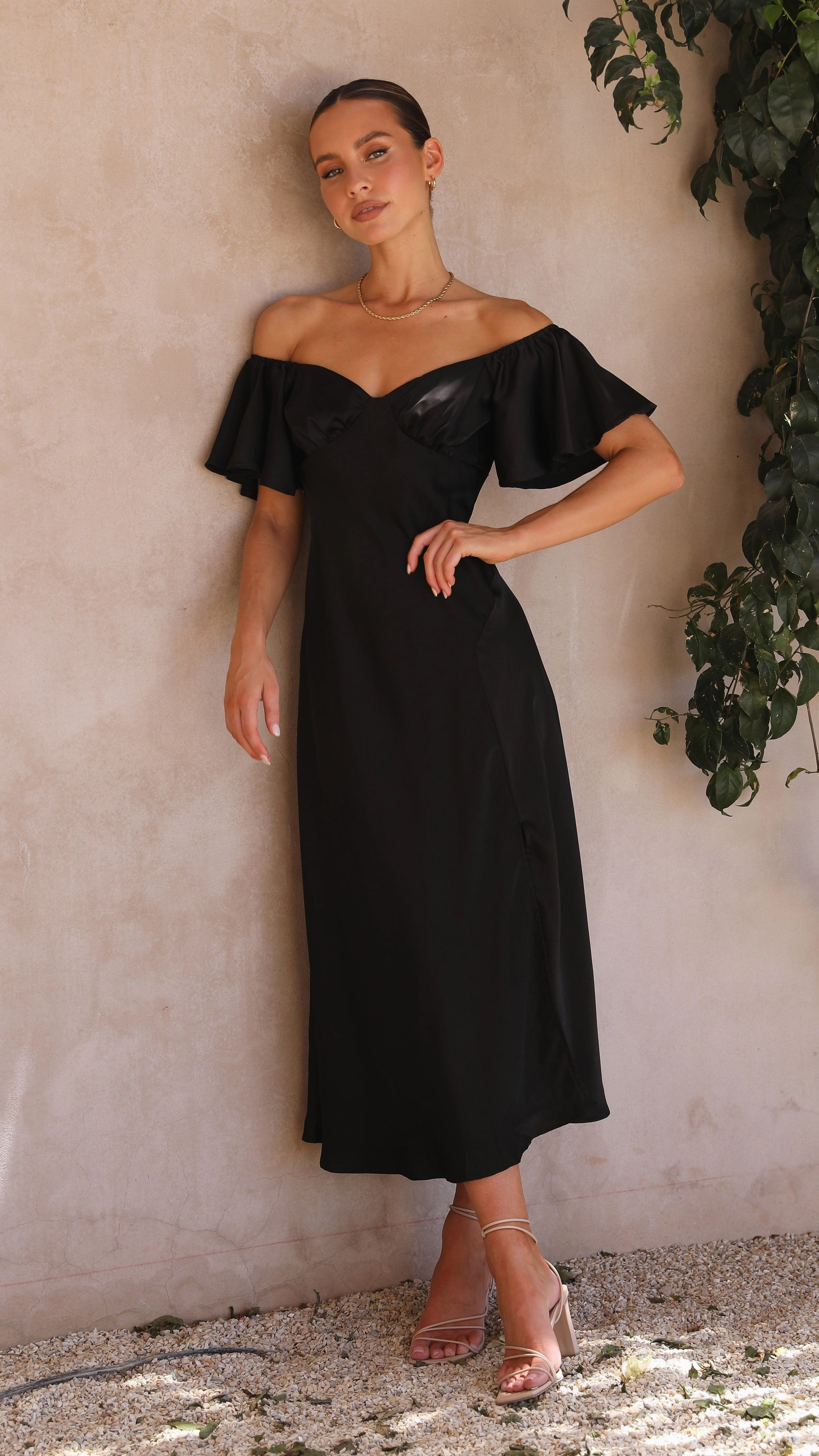 Louisa Midi Dress - Black WrinkleResistantFinish