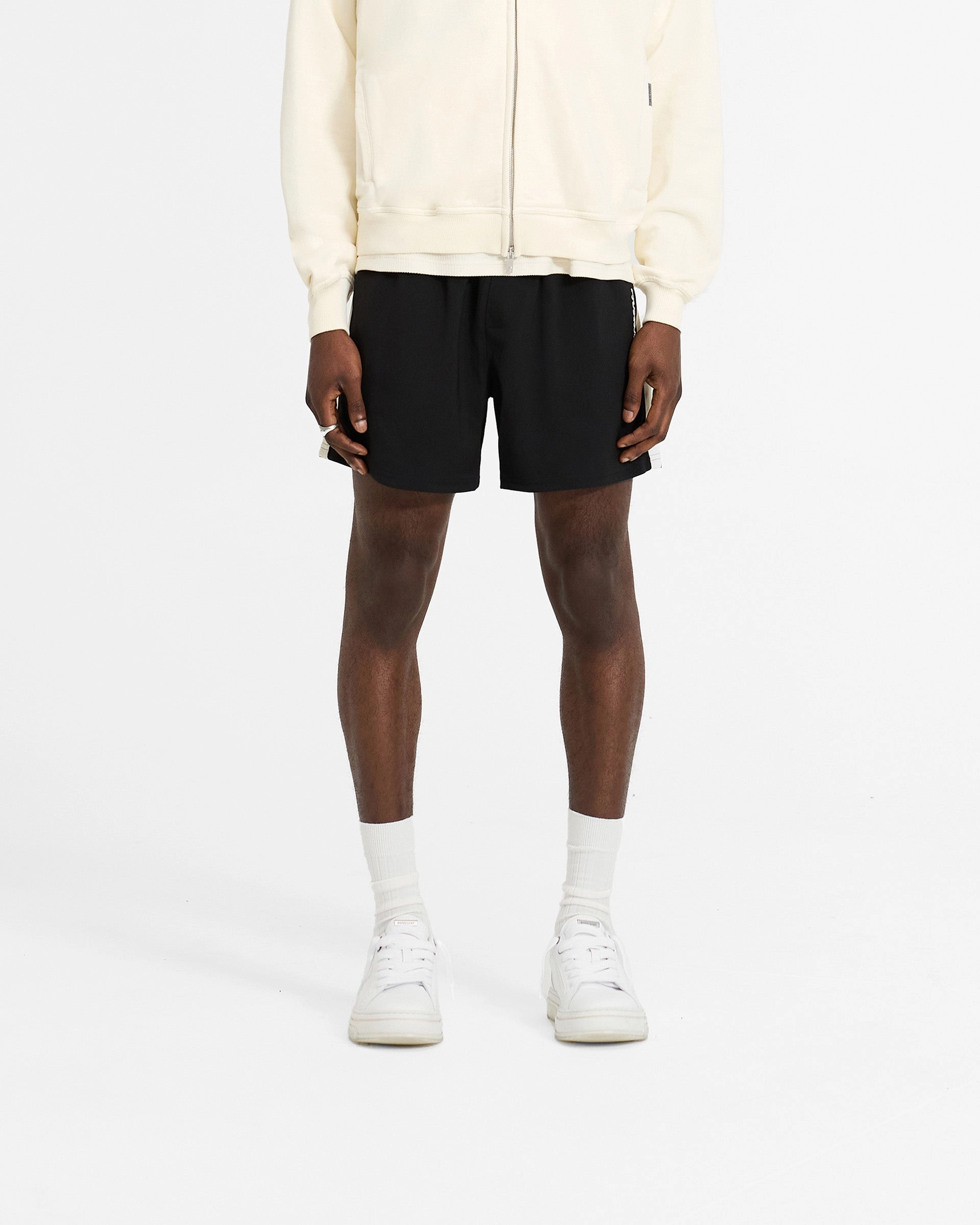 energetic look Track Short - Jet Black