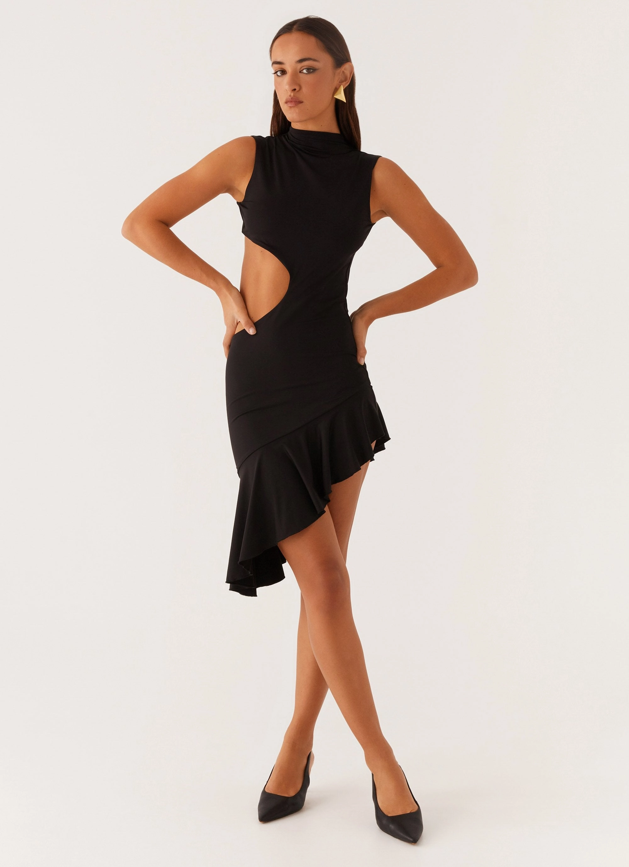 Practical work-to-play piece Natara Cut Out Midi Dress - Black