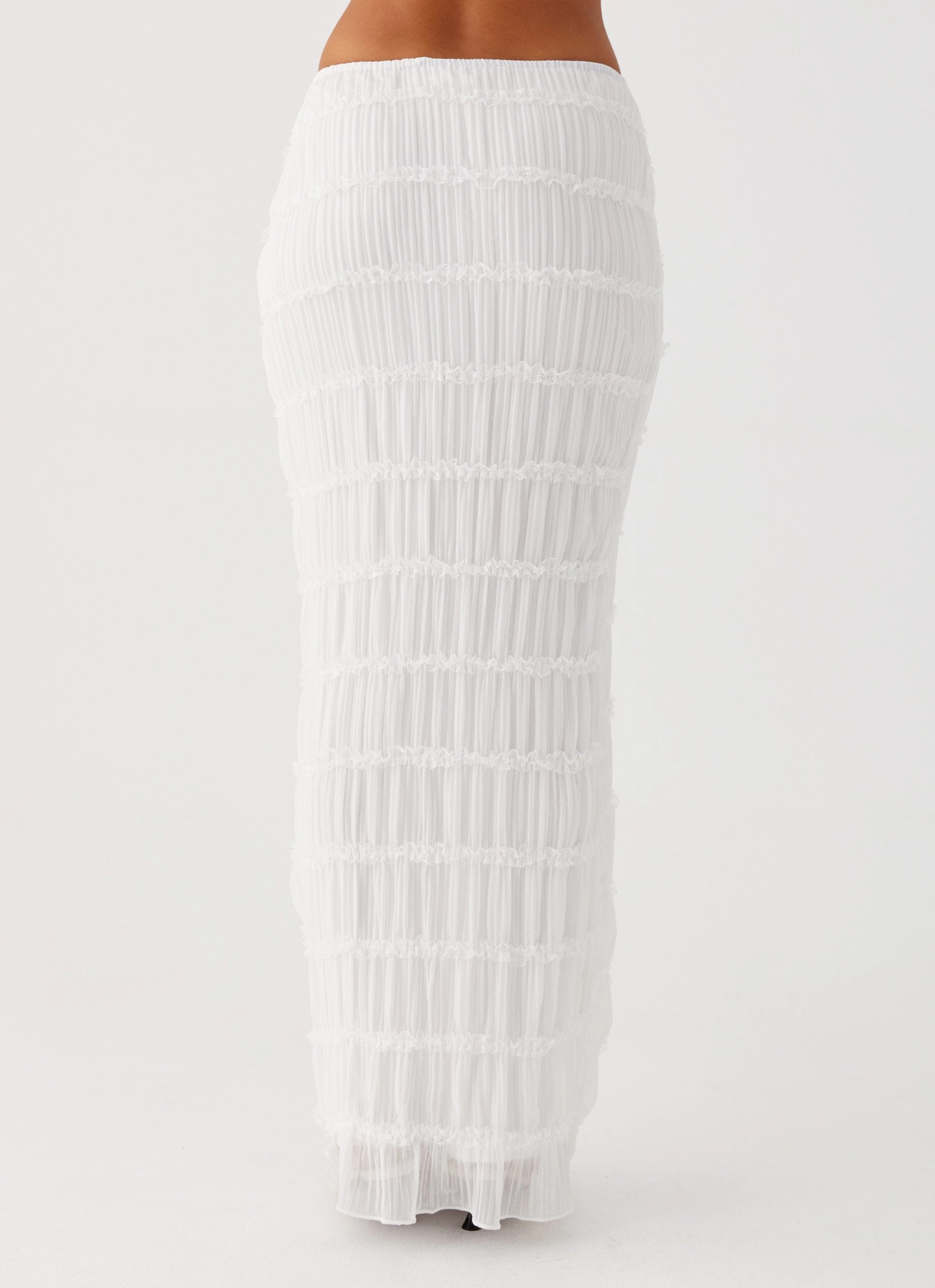 Daydreaming Low Rise Maxi Skirt - White Soft Outfit