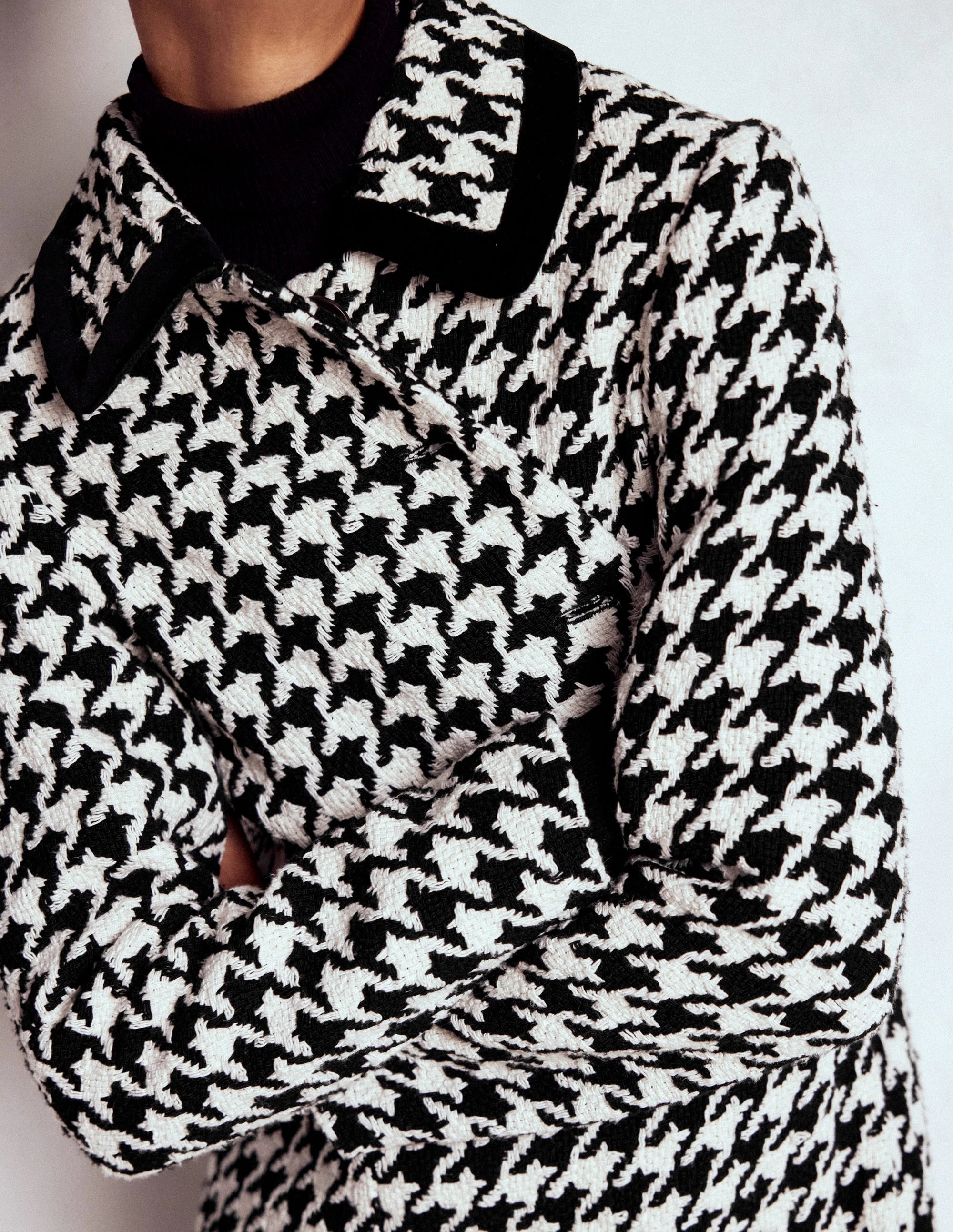 Edinburgh Swing Coat-Black Dogstooth Noise Reducing Fabric