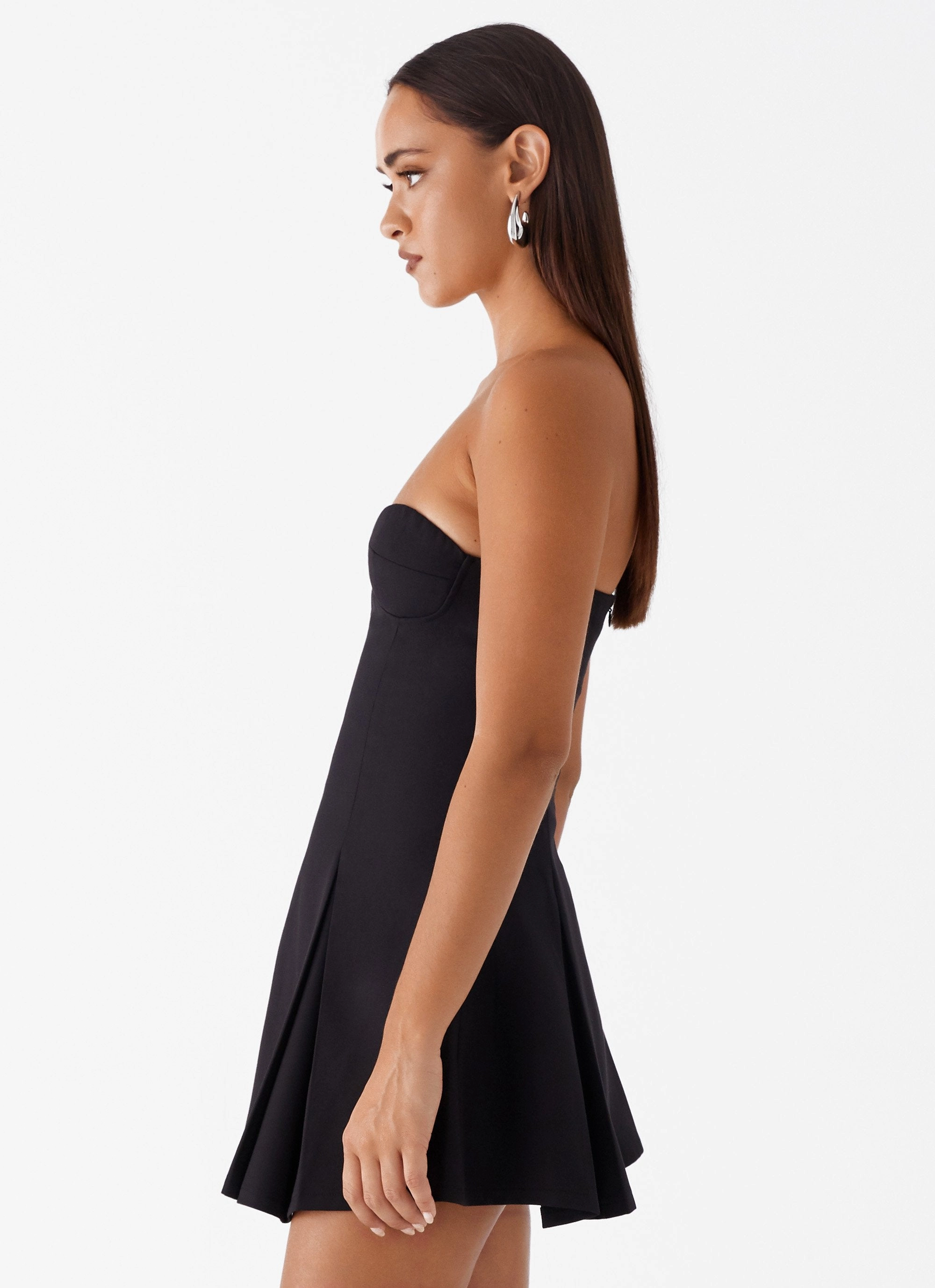 Casual Silhouette Victoria Strapless Mini Dress - Black