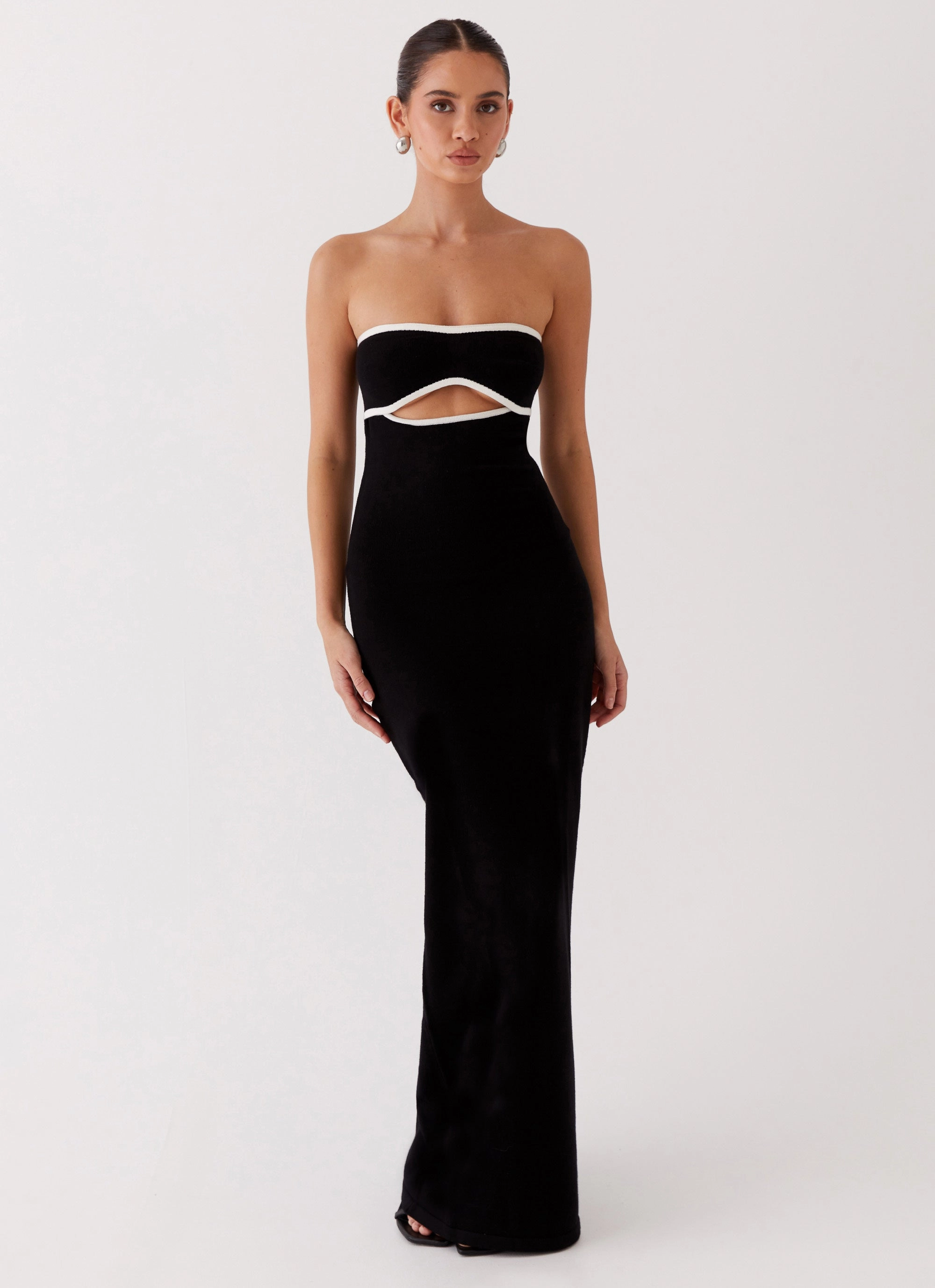 When In Rome Knit Maxi Dress - Black Statement Look Radiant Mood
