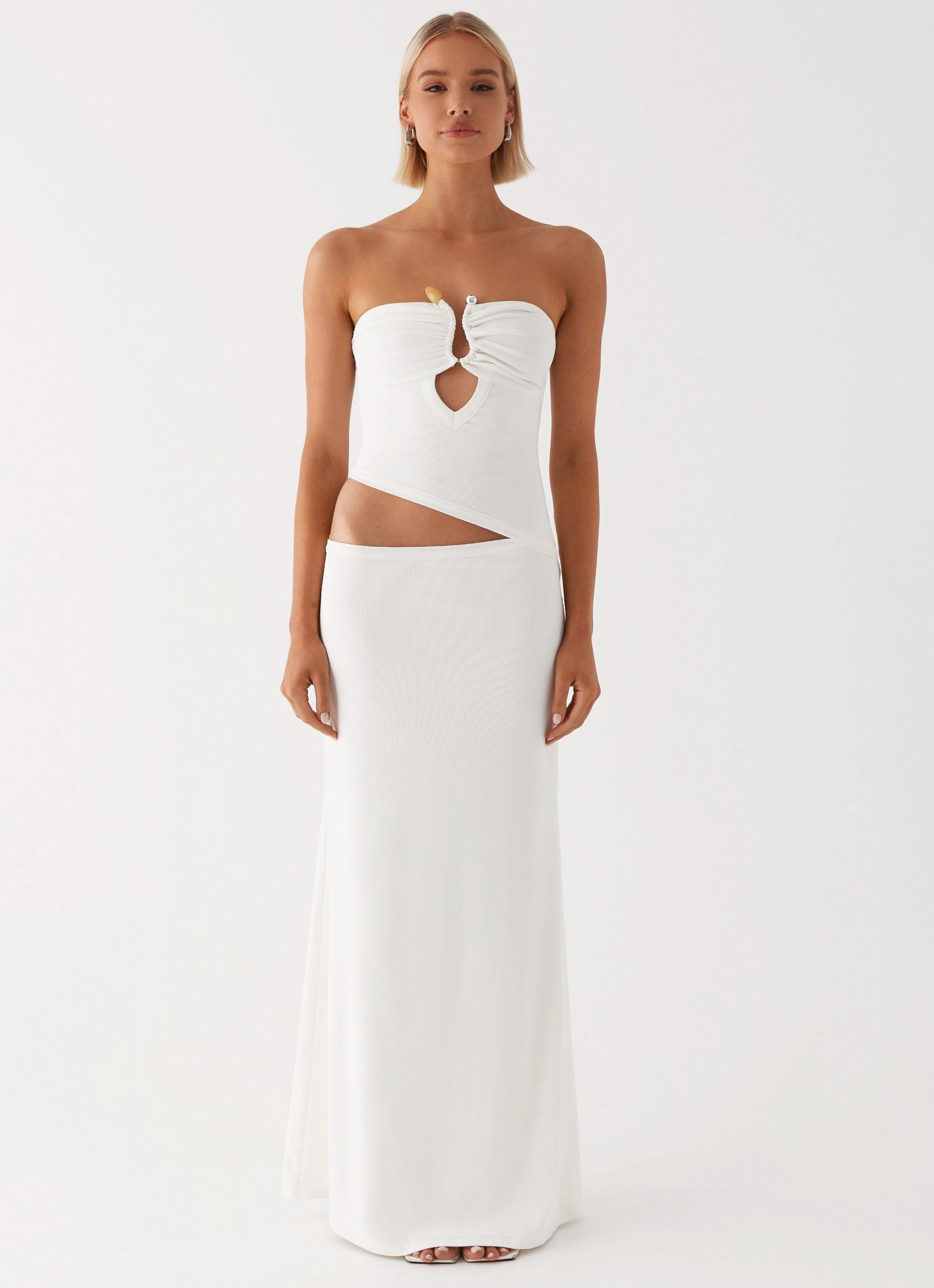 Flexible Cut Wild Roses Maxi Dress - White