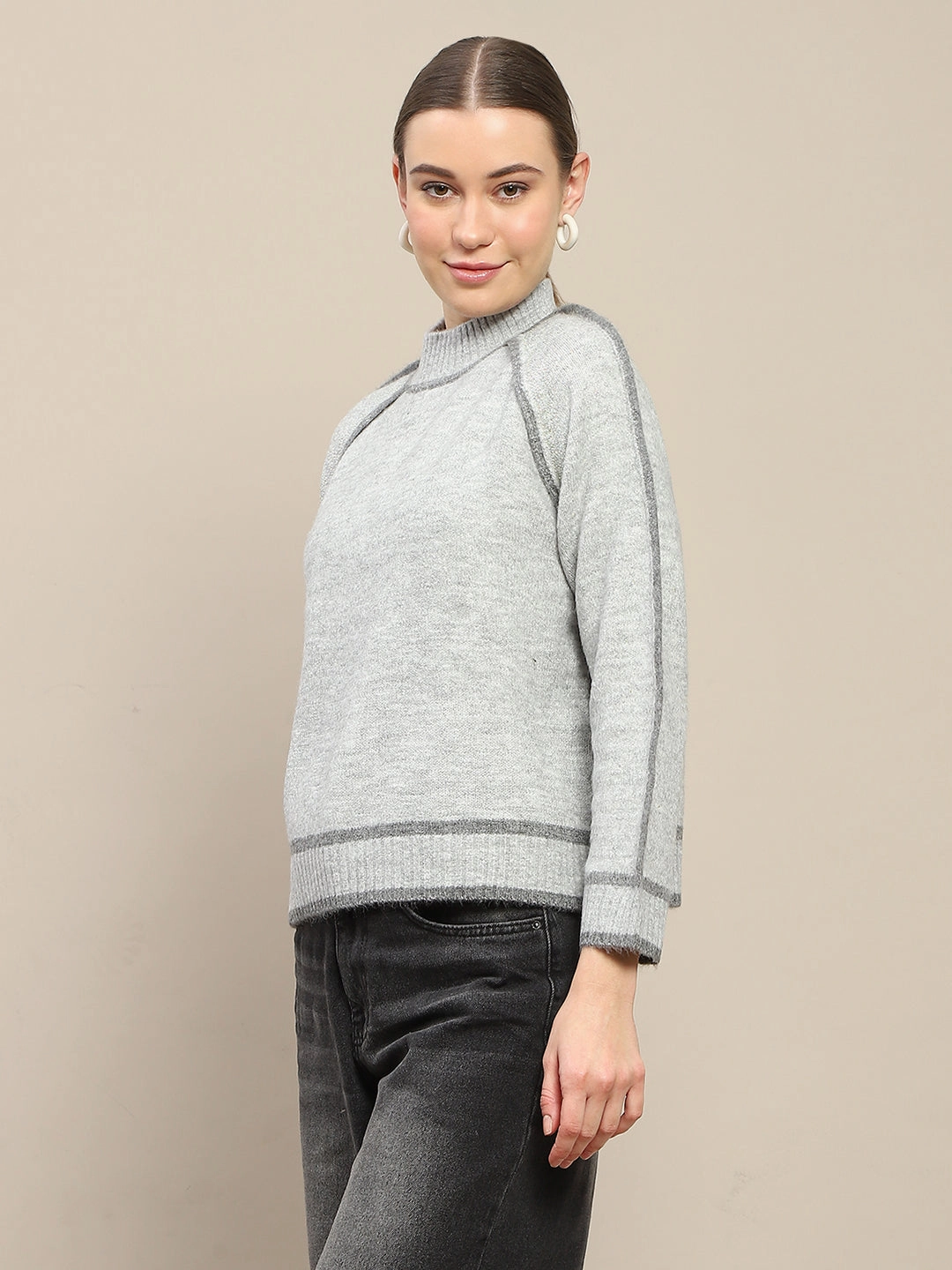 Plush Interior All Day Comfort Design Madame Contrast Trimming Grey Sweater