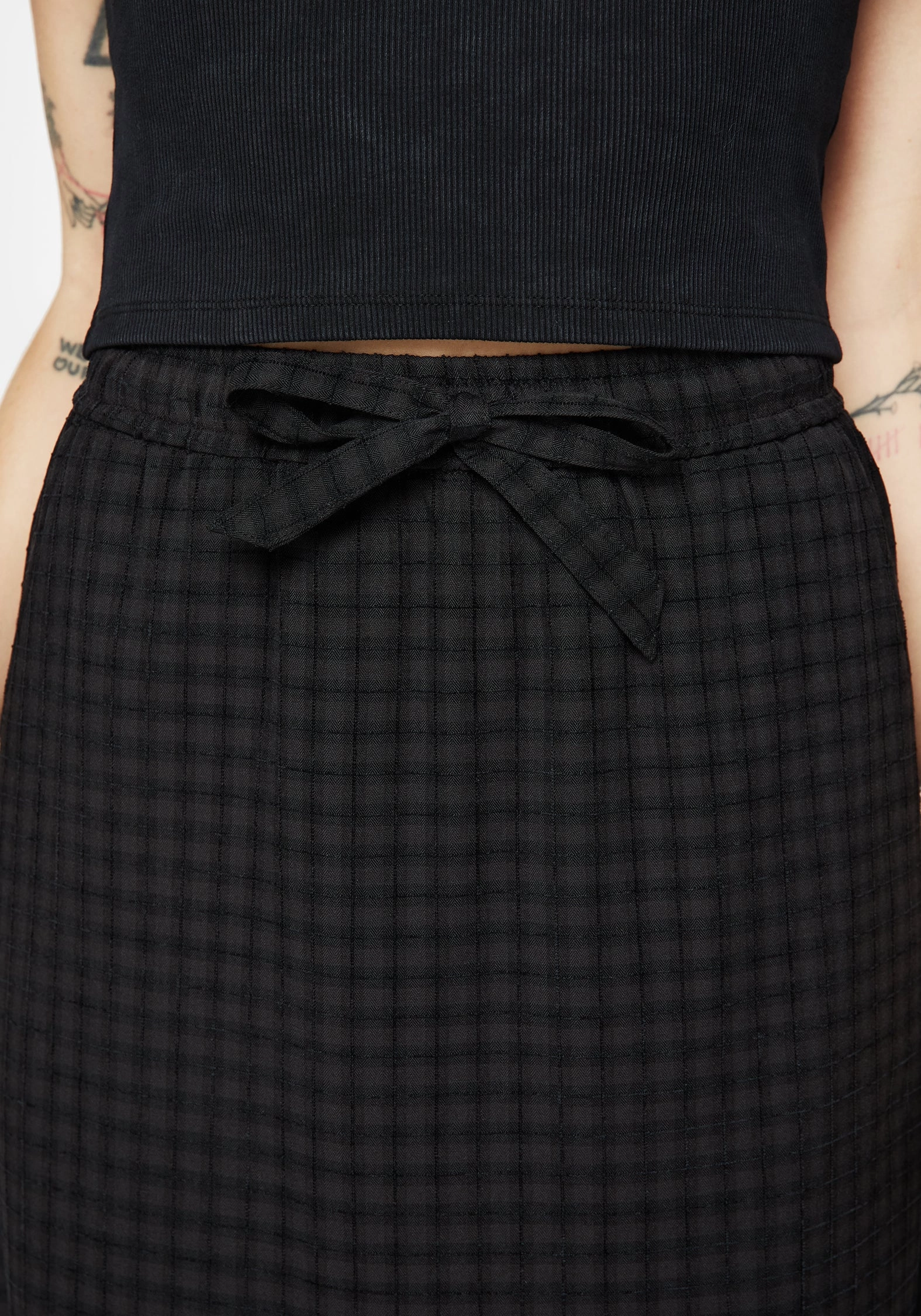 Balanced Outfit Ziggy Check Midi Skirt